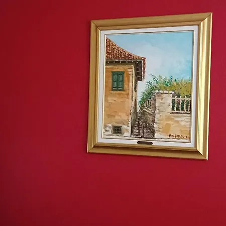 Petroulahouse Apartment *