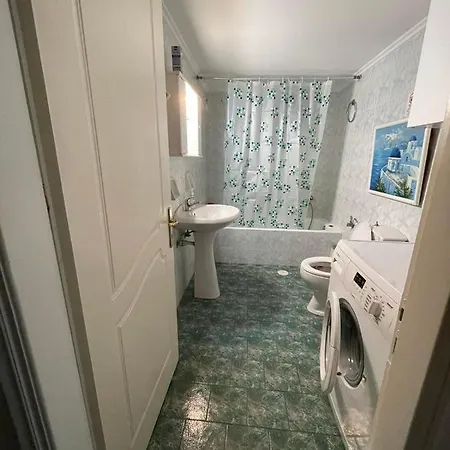 Apartment Petroulahouse *